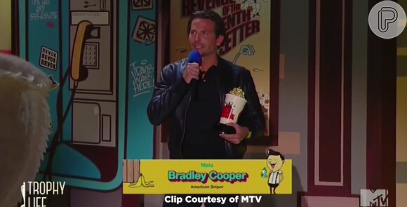 Bradley Cooper foi eleito 'Melhor Ator' pelo filme 'Sniper Americano', no MTV Movie Awards