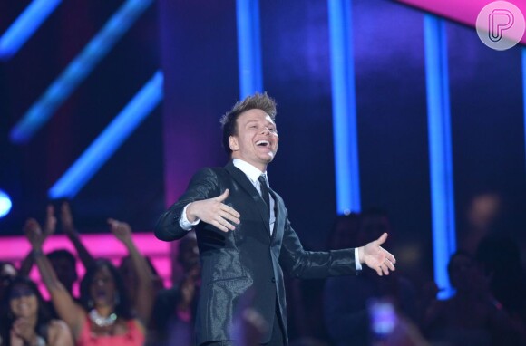 Na noite deste domingo, 19 de maio de 2013, Michel Teló recebeu o prêmio de Melhor Música Latina do Billboard, com 'Ai se eu te Pego'