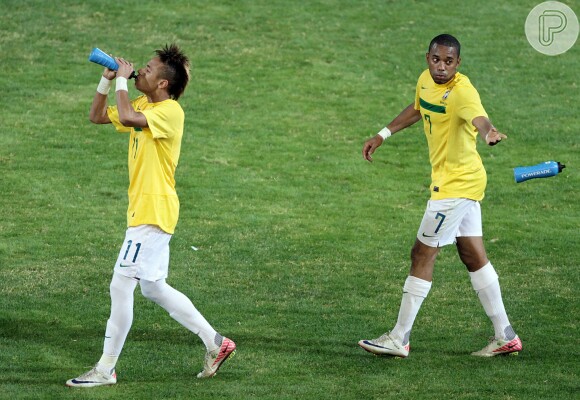 Neymar terá a companhia de Robinho na Copa América no Chile