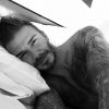 David Beckham abriu uma conta no Instagram no último sábado, 2 de maio de 2015, e já acumula 5 milhões de seguidores. 'Bom dia e olá! É ótimo finalmente estar no Instagram, demorei um tempo para chegar, mas não posso esperar para começar a compartilhar todos os meus momentos especiais com vocês', escreveu na primeira foto postada