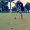 Fernanda Souza treina golfe para compor sua personagem de 'Malhação' em 24 de maio de 2013