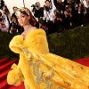Vestido de Rihanna levou dois anos para ficar pronto e foi inspirado na cultura chinesa