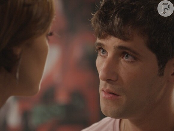 Murilo (Bruno Gagliasso) prometeu a Alice (Sophie Charlotte) que vai abandonar sua atividade como cafetão, em 'Babilônia'