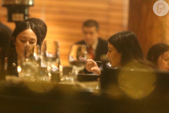 A norte-americana Kim Kardashian escolheu um restaurante para jantar em São Paulo