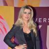 Iris Stefanelli escolheu look preto para prestigiar a festa de 50 anos da Xuxa