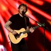 Ed Sheeran canta no 'Billboard Music Awards'