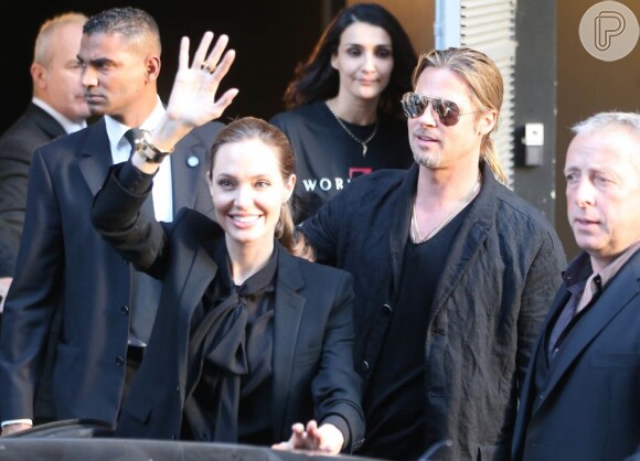 Angelina Jolie tem acompanhado o marido, Brad Pitt, nas viagens para divulgar o filme 'Guerra Mundial Z'