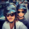 Cleo Pires e Romulo Neto em passeio de moto em Buenos Aires. A atriz contou no 'Programa do Jô' que é fã de velocidade