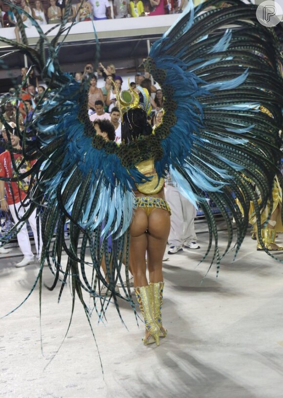 No carnaval deste ano, Carla Prata chamou atenção pela boa forma durante os desfiles no Rio e em São Paulo