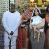 Kim Kardashian publicou fotos inéditas ao lado de Kanye West, em batizado de North West em Jerusalém