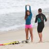 Carol Nakamura surfou na praia da Macumba, no Rio de Janeiro, nesta segunda, dia 22 de junho de 2015