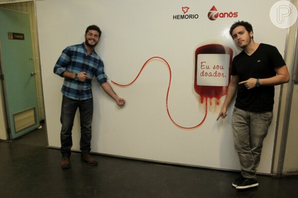 Klebber Toledo e Wagner Santisteban apoiam campanha de doação de sangue no Hemorio