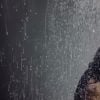 Selena Gomez lança o clipe 'Good for You' e surge sexy com blusa sem sutiã