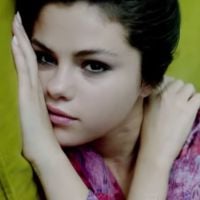 Selena Gomez aparece sexy no clipe da música 'Good for You'. Veja o vídeo!