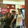 Tatá Werneck passeia em shopping com o namorado, Renato Góes