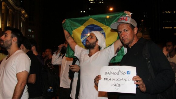 Bruno Gagliasso fala sobre o protesto no Rio: 'Apenas mais um na multidão'