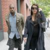 Kim Kardashian e Kanye West são papais de primeira viagem