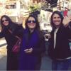 Amigas de Fiorella Mattheis em rua de Buenos Aires