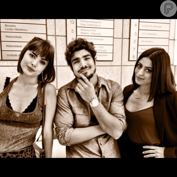 Caio Castro publica foto ao lado de Maria Casadevall e Carol Castro, suas musas em 'Amor à Vida', em 2 de julho de 2013