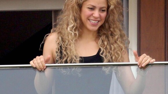 Shakira cria polêmica no Irã ao aparecer com os braços de fora na TV