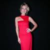 Giovanna Ewbank também apostou em vestido vermelho no prêmio Geração Glamour, em março de 2015