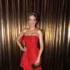 Ticiane Pinheiro apostou em vestido vermelho da grife de Oscar de la Renta para o Baile da Vogue 2014