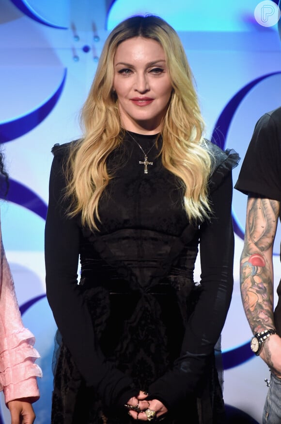 Madonna disse que quer os shows da turnê Rebel Heart Tour perfeitos. Para isso, os ensaios duram mais de 12 horas por dia