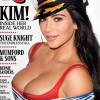 Kim Kardashian exibiu orgulhosa no Instagram a capa da edição americana de julho de 2015 da revista 'Rolling Stone', na qual aparece com fantasia de marinheira e um generoso decote
