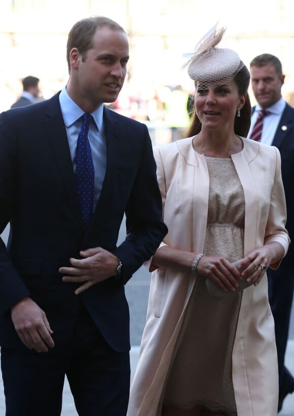 O bebê de Kate Middleton e Príncipe William terá título de príncipe ou princesa, segundo decreto da rainha Elizabeth, segundo a revista People