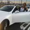 Babá Christine Ouzounian, pivô da separação de Ben Affleck, viajou para Las Vegas com Tom Brady. No Instagram, ela ostenta um Lexus de R$ 156 mil