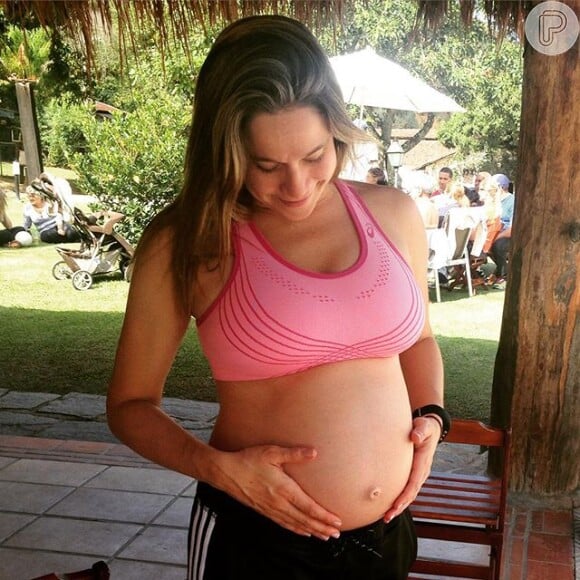 Fernanda Gentil está grávida de seu primeiro filho, Gabriel, e chegou a engordar 11 quilos