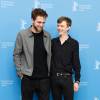 O ator Robert Pattinson participou da coletiva sobre o filme 'Life', no Festival Internacional de Cinema de Berlim. Na foto Robert está com o ator que interpreta James Dean, Dane DeHaan