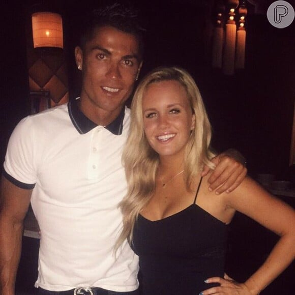 No feriado de 4 de julho de 2015, o jogador Cristiano Ronaldo foi assunto em outra rede social. Na ocasião, a jovem Austin Woolstenhulme perdeu seu celular, que foi encontrado pelo craque
