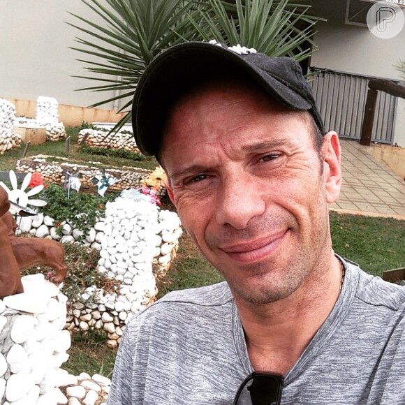 Ex-integrante do grupo Polegar Rafael Ilha está confirmado na oitava temporada de 'A Fazenda', de acordo com o colunista Fernando Oliveira, do jornal 'Agora São Paulo', nesta segunda-feira, 17 de agosto de 2015