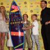 'Teen Choice Awards': Britney posa com os filhos. A cantora ganhou a prancha pela categoria 'Ícone da Moda'