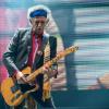 O guitarrista do The Rolling Stones, Keith Richards, tem as mãos avaliadas em R$ 3 milhões