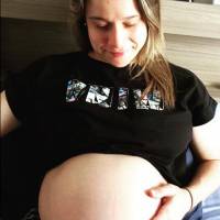 Fernanda Gentil exibe barrigão no fim da gravidez: 'Esperando a bolsa estourar'
