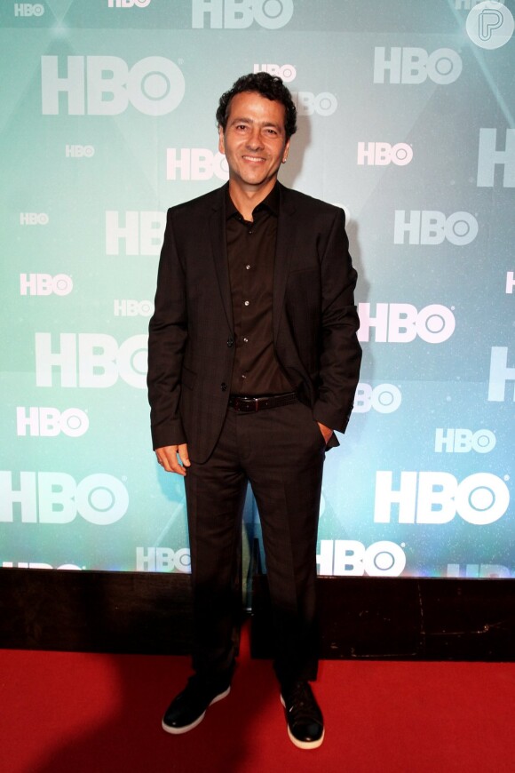 Marcos Palmeira conseguiu uma brecha das gravações dos últimos capítulos de 'Babilônia' para curtir a noite. O ator é protagonista da série 'A Segunda Vez', da HBO