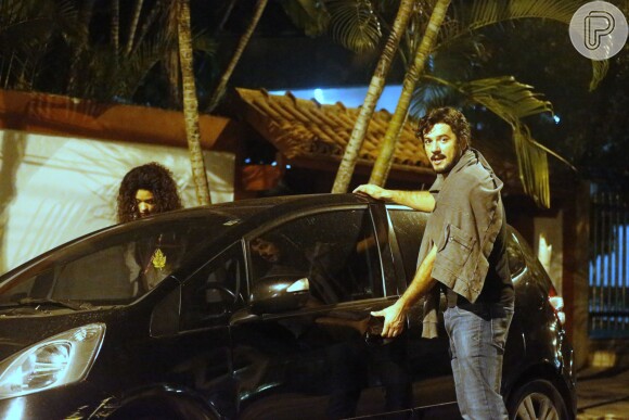 A atriz foi vista entrando no carro do ex, na Barra da Tijuca, Zona Oeste do Rio de Janeiro