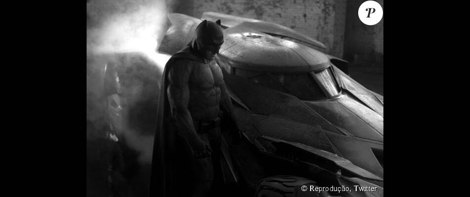 Primeira Imagem De Ben Affleck Como Batman Para O Filme Batman Vs Superman Christine Ouzounian Seria A Batwoman Na Parodia Porno Do Longa Purepeople