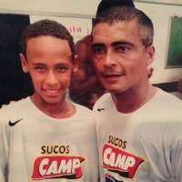 Neymar aparece em foto antiga com Romário: 'Tem tudo para ser o melhor do mundo'