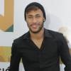 Recentemente, Neymar declarou que gostaria de ter jogado com Romário, Ronaldo e Zidane