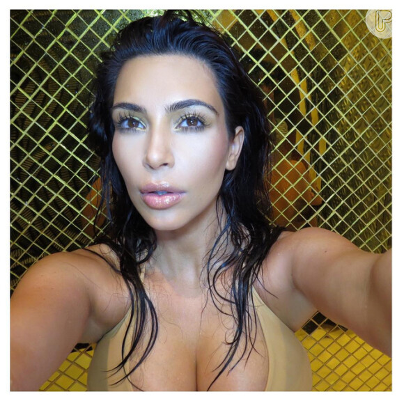 Kim Kardashian é a personalidade mais seguida do Instagram. A socialite faz sucesso com suas selfies