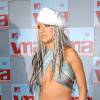 Em 2002, Christina Aguilera optou por um look minúsculo e vulgar para ir ao VMA