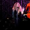Mariah Carey agradeceu o carinho dos fãs ao deixar o hospital