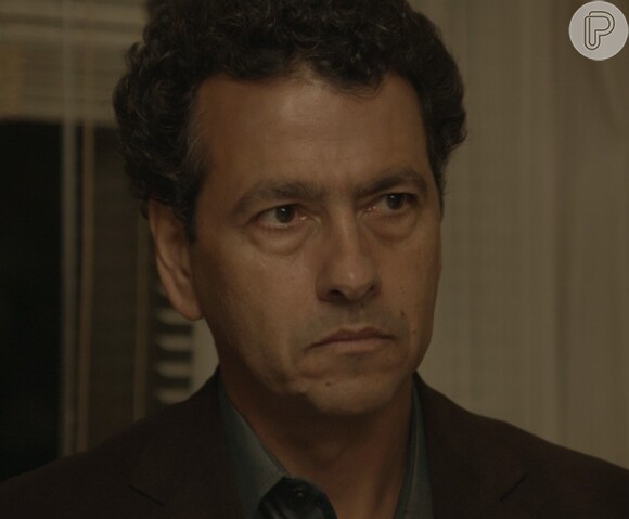 Aderbal (Marcos Palmeira) é preso no final da novela 'Babilônia'