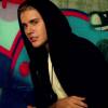 Justin Bieber beija novo affair, Xenia Deli, no clipe da música 'What do you mean?', lançado nesta segunda-feira, 31 de agosto de 2015