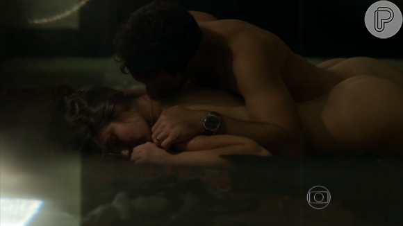 Na novela das onze da Globo, Angel e Alex tiveram seu primeiro encontro como amantes no quarto de hotel alugado pelo empresário