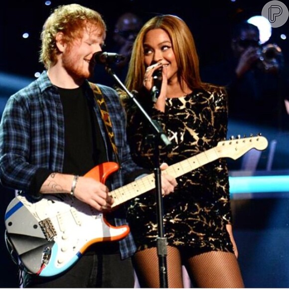 De olho nos novos talentos, a cantora já subiu ao palco com Ed Sheeran. Os dois homenagearam Stevie Wonder
