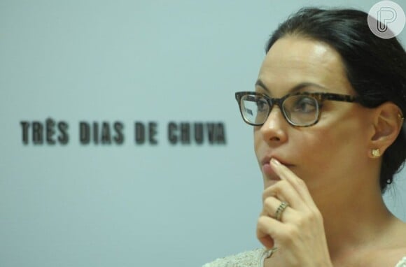 Carolina Ferraz será Anna no espetáculo 'Três dias na Chuva'